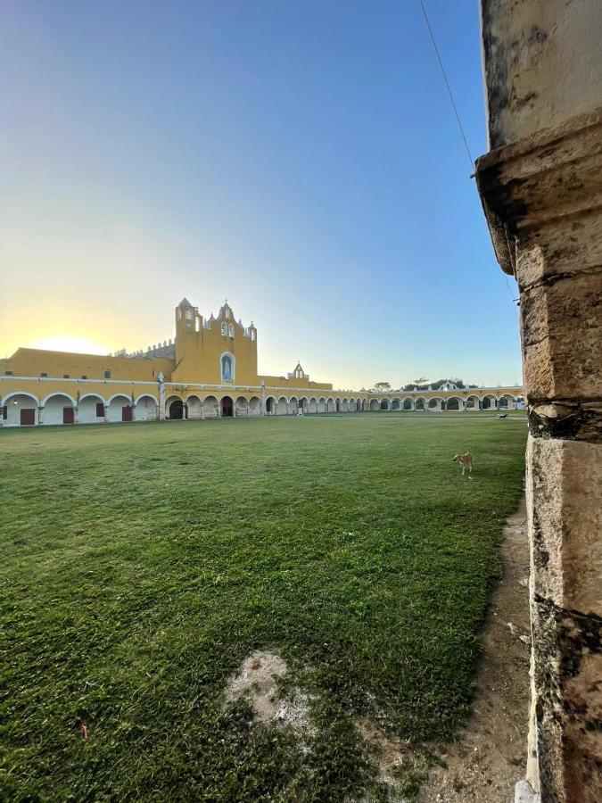 Bed and Breakfast Buenosdias Izamal Exterior foto